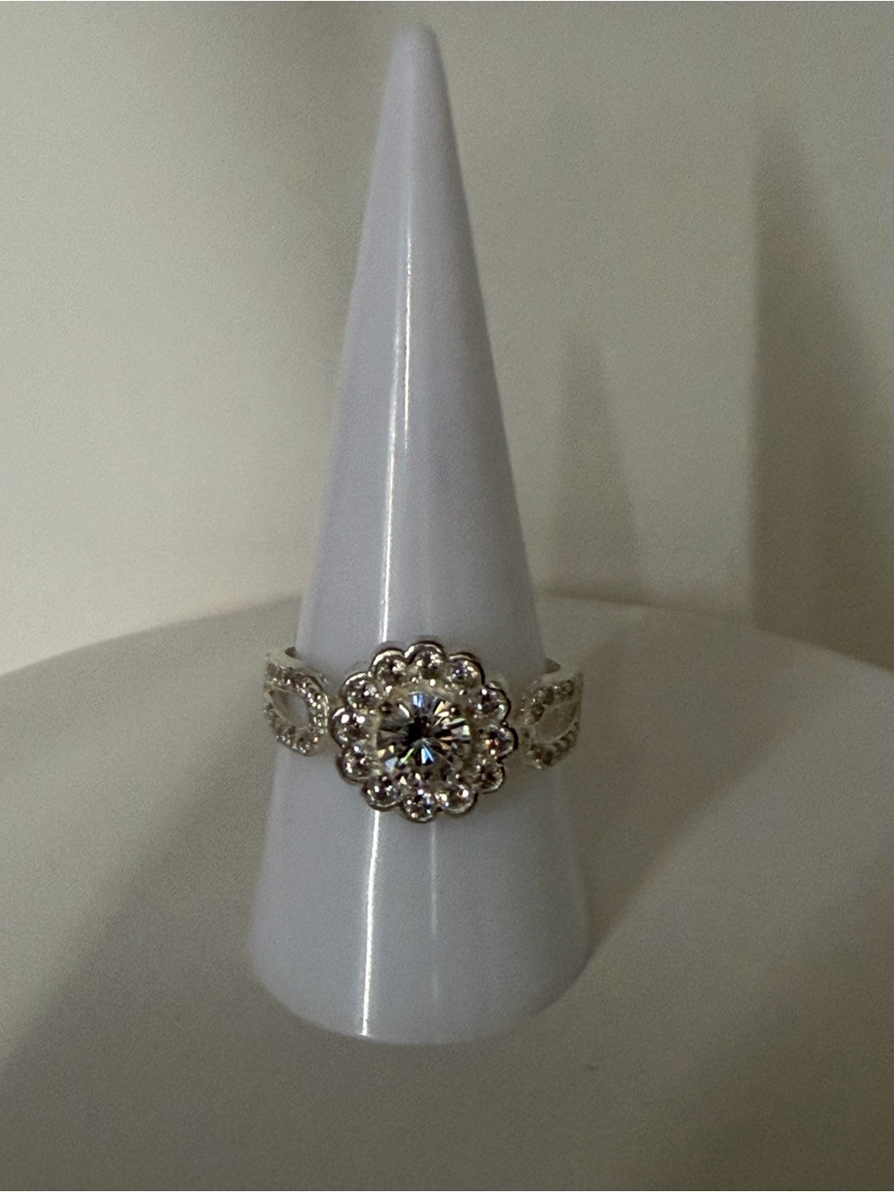 Sterling Silver 925 Flower Halo Ring with Clear Center,size 9.5
